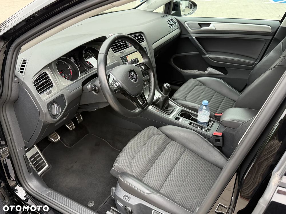 Volkswagen Golf Variant - 17