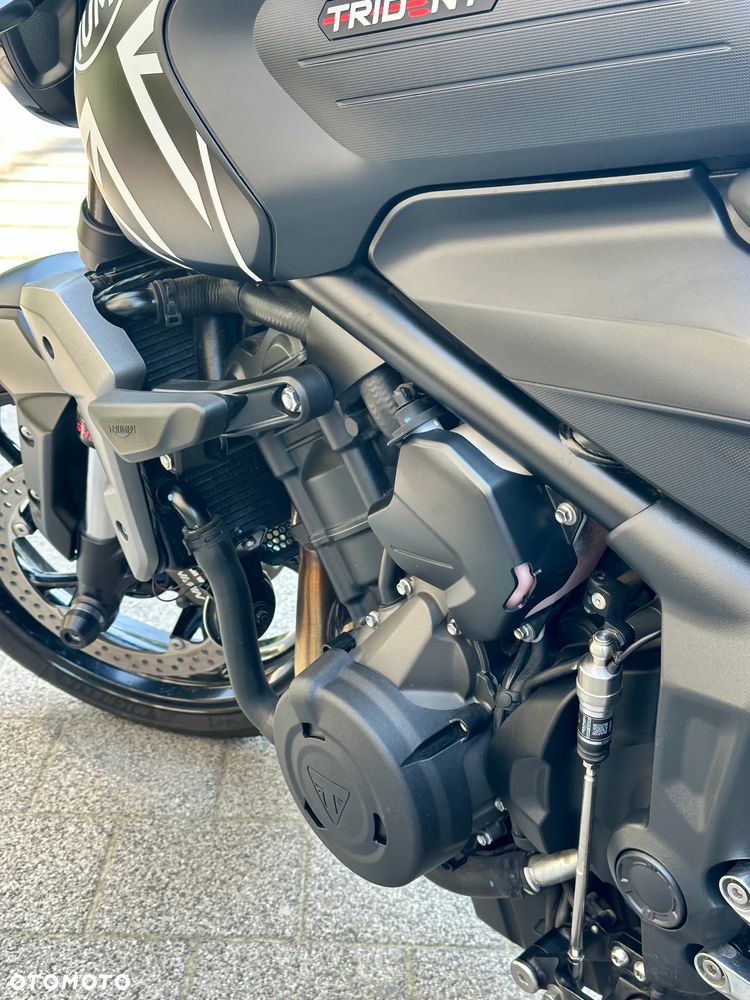 Triumph Trident - 8