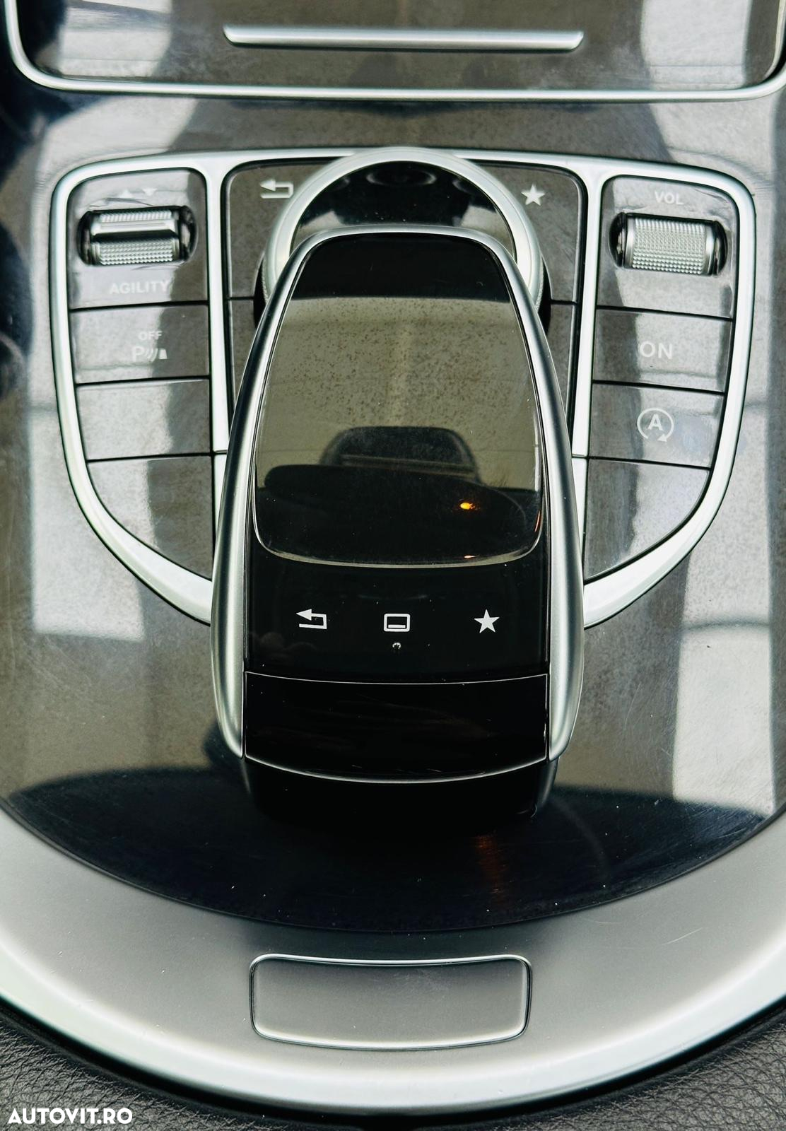 Mercedes-Benz C - 31