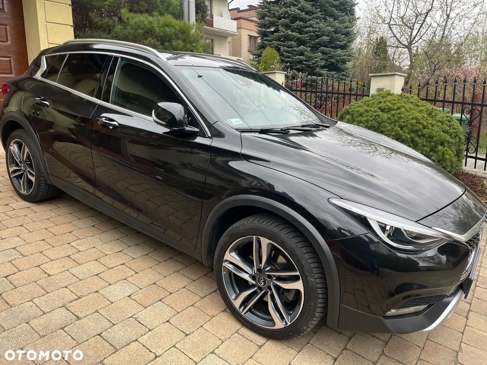 Infiniti QX30 2.0t Premium AWD 7DCT - 9