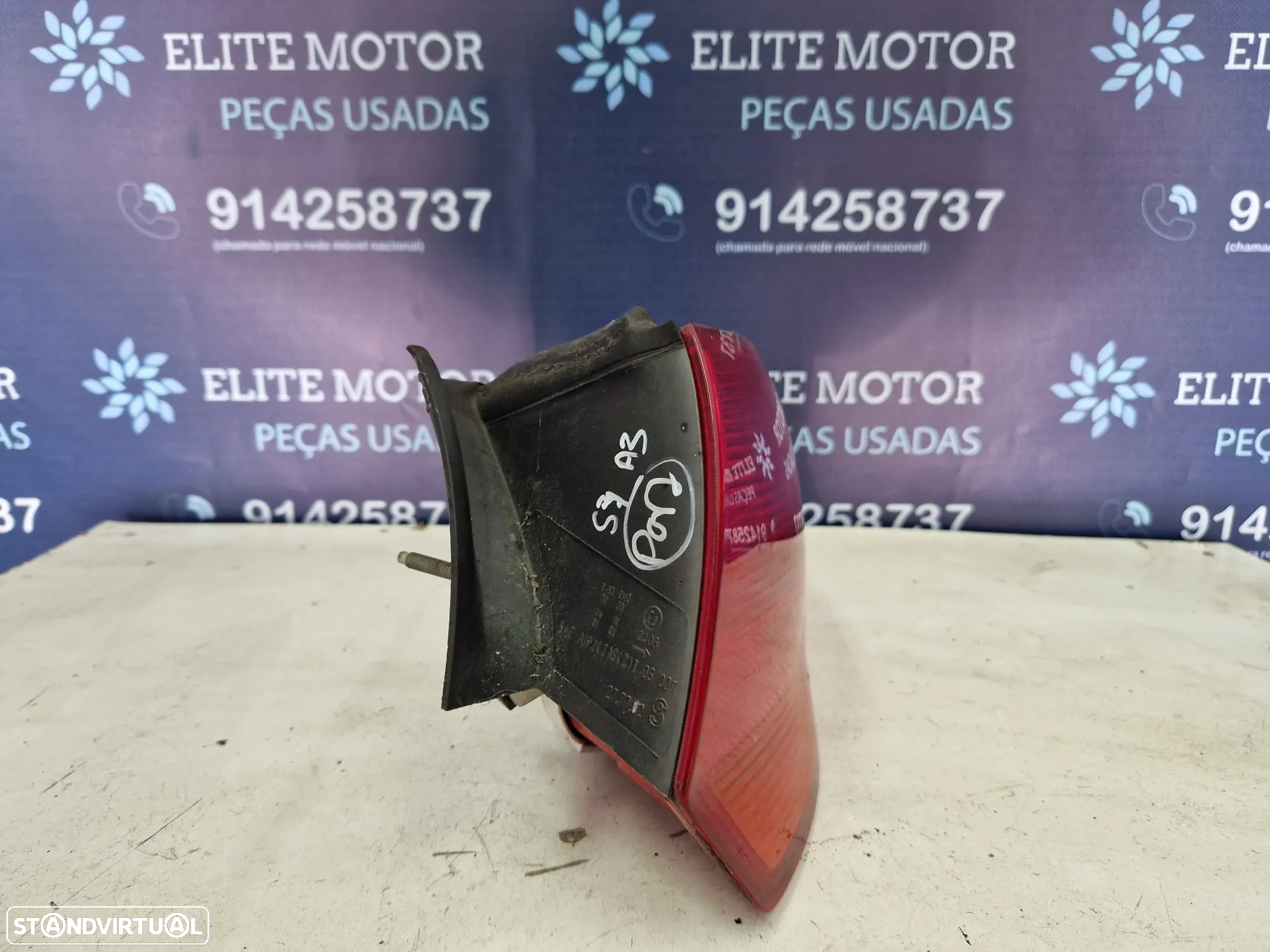 Farolins usados AUDI A3 8P SPORTBACK 5 PORTAS farolim - 6