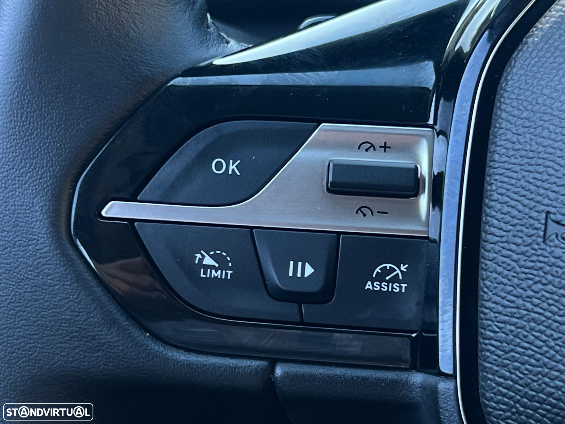 Peugeot 308 1.2 PureTech Allure EAT8 - 27