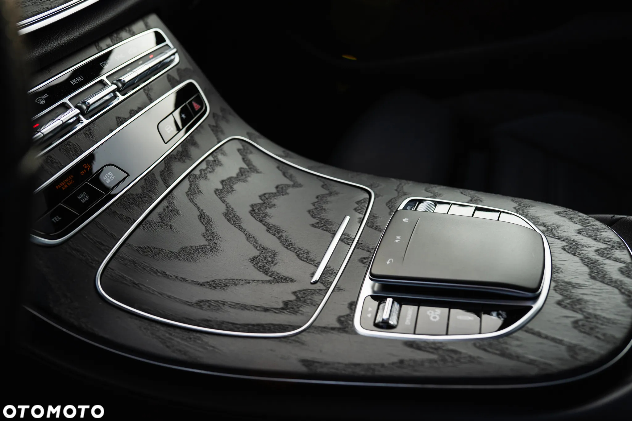 Mercedes-Benz Klasa E AMG 53 4Matic AMG Speedshift 9G-TCT - 23