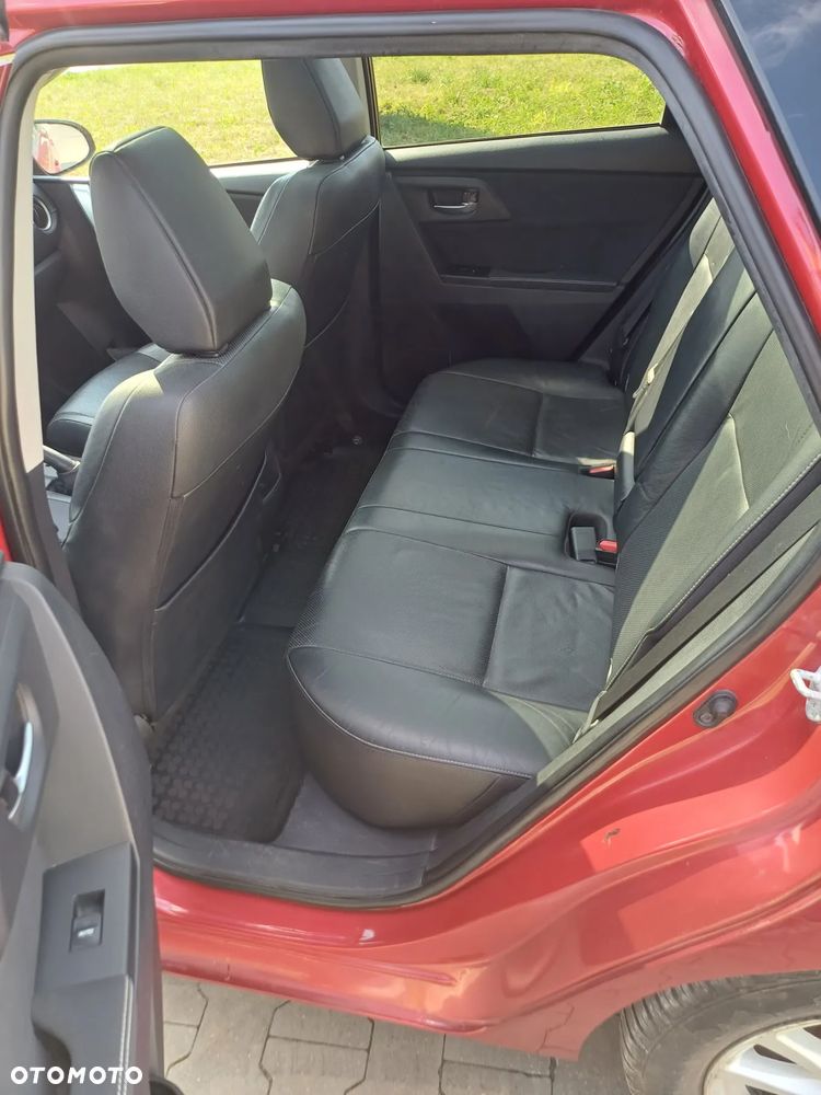 Toyota Auris 2.0 D-4D Premium - 11