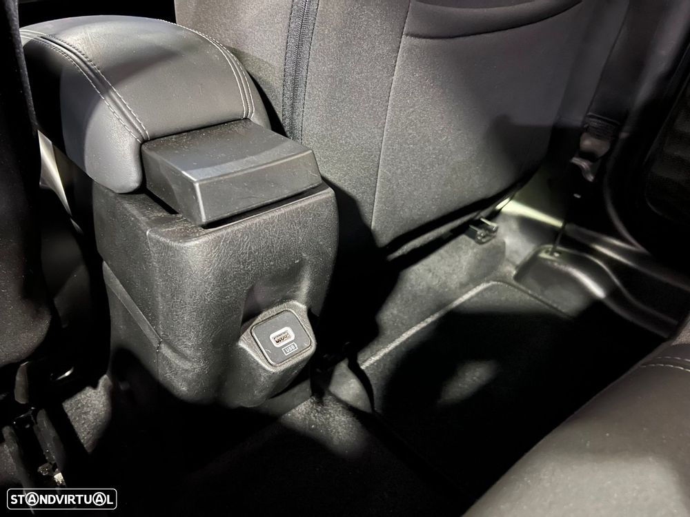 Fiat Tipo Cross 1.0 GSE T3 - 27