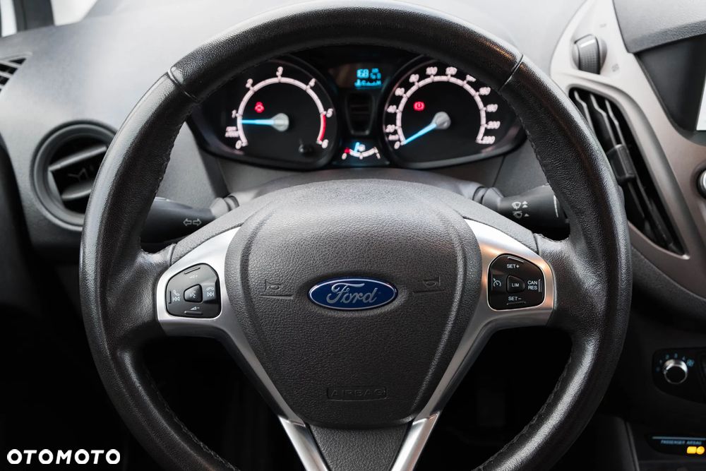 Ford Tourneo Courier 1.5 TDCi S&S Titanium - 30