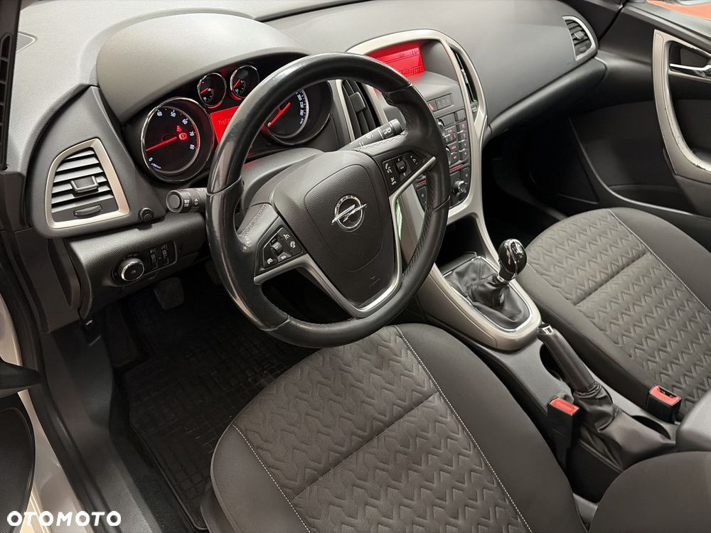 Opel Astra - 10
