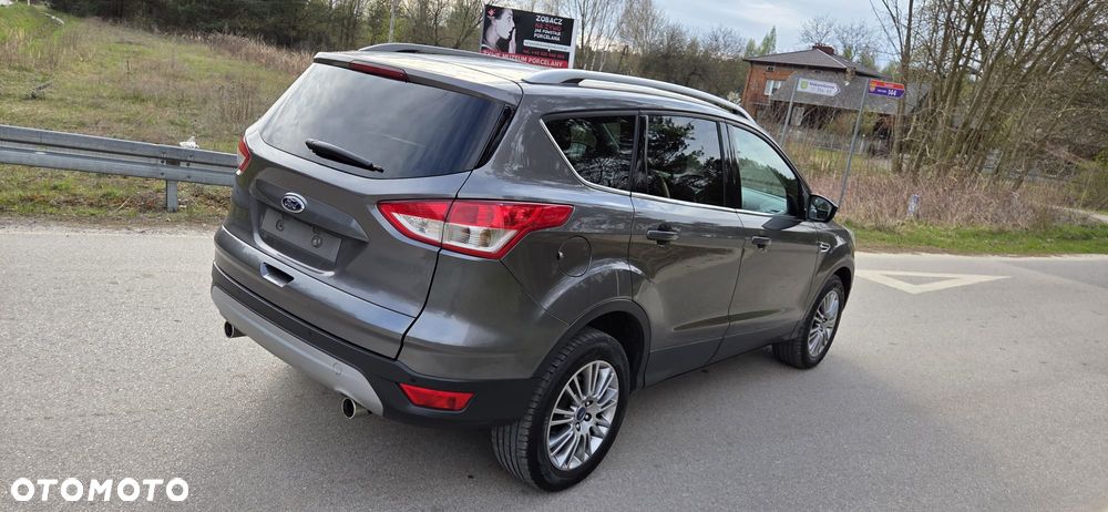 Ford Kuga 2.0 TDCi 4x4 Titanium - 14