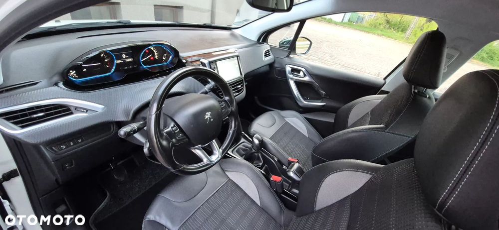 Peugeot 2008 PureTech 110 Stop&Start Allure - 12