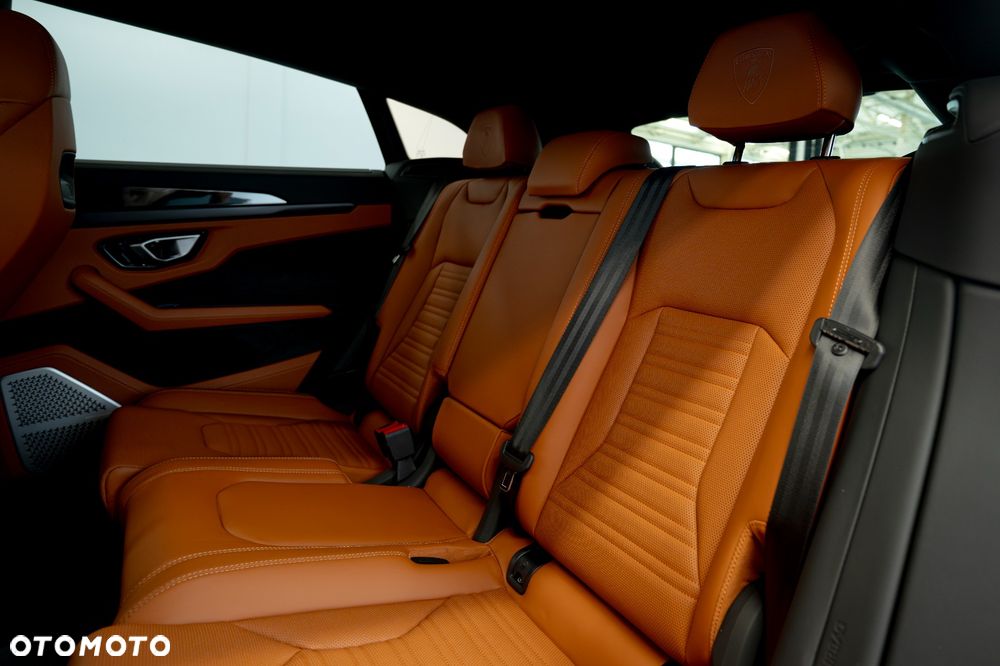 Lamborghini Urus - 20
