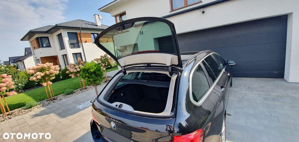 BMW Seria 5 518d - 20