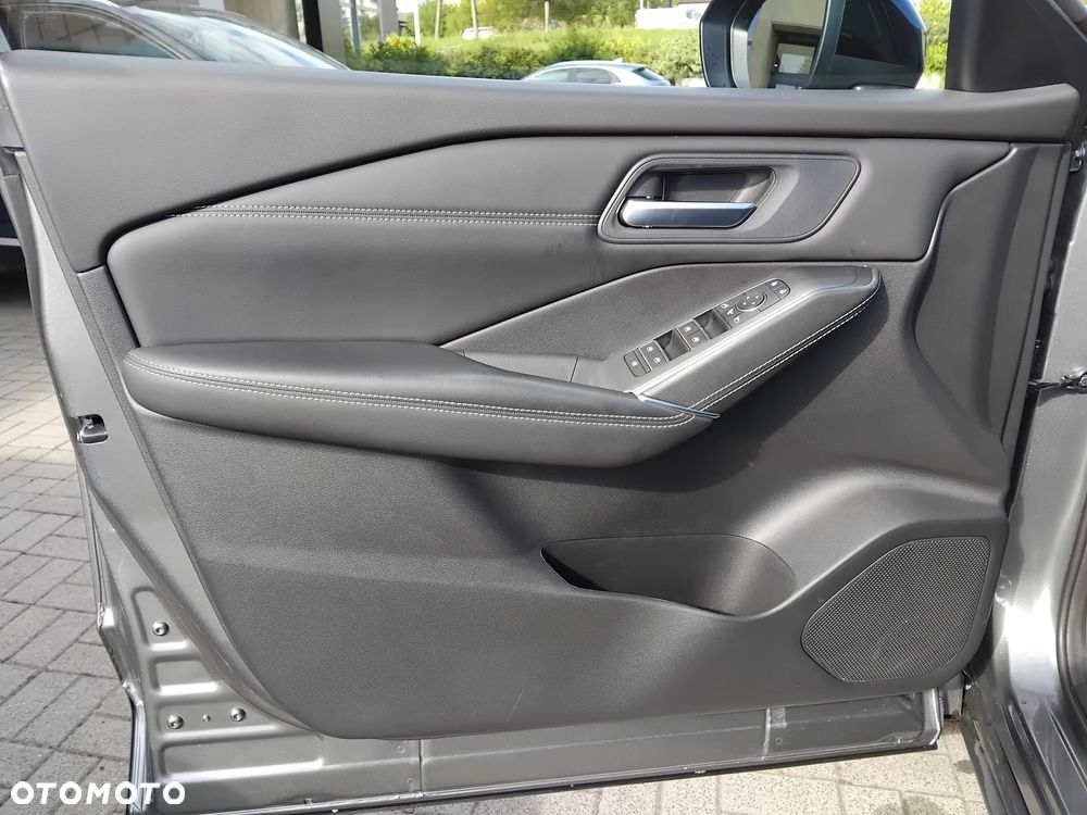 Nissan Qashqai 1.3 DIG-T MHEV N-Connecta Xtronic - 18