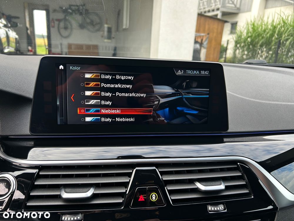BMW Seria 5 525d Sport Line - 14
