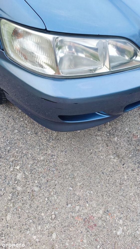 Honda Accord 1.8i LS - 11