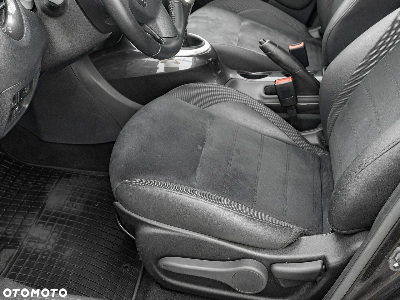 Nissan Juke 1.6 N-Connecta - 14