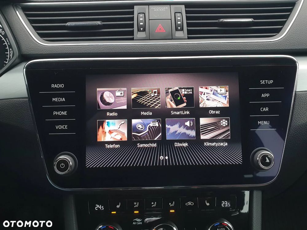 Skoda Superb 2.0 TDI Ambition DSG - 24