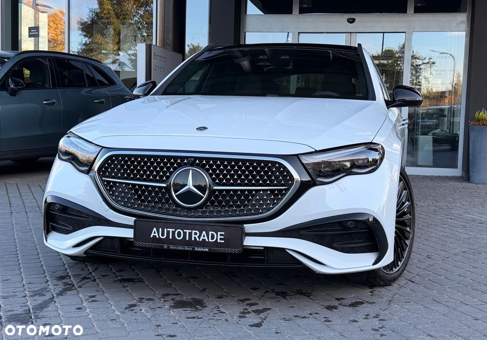 Mercedes-Benz E-Class 2025 photo 3