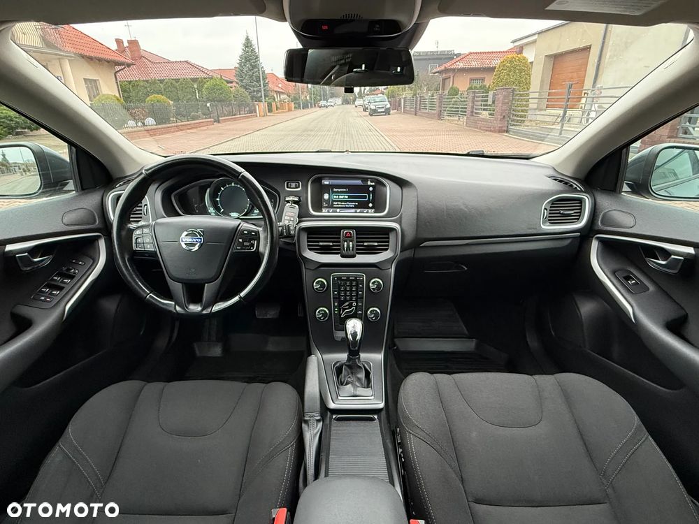 Volvo V40 - 30