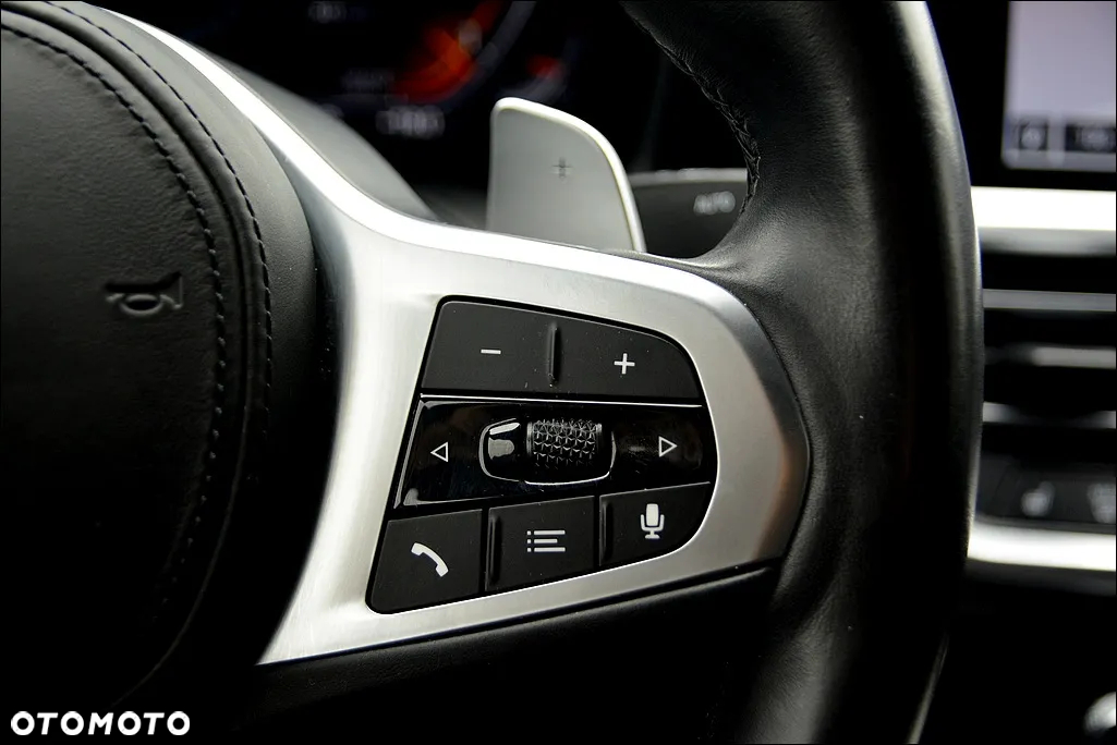 BMW Seria 3 320d xDrive M Sport sport - 27