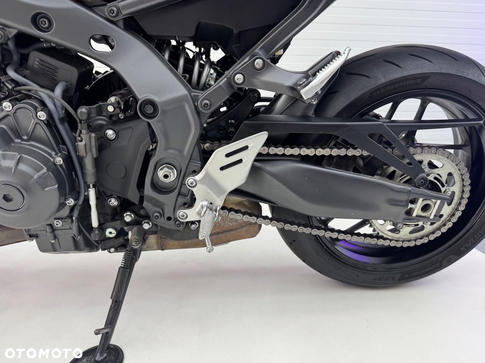 Yamaha MT - 32