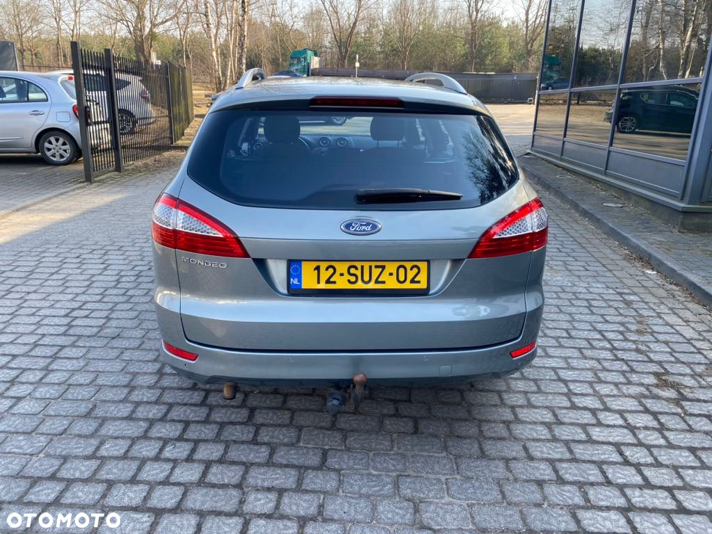 Ford Mondeo 2.0 Titanium - 12