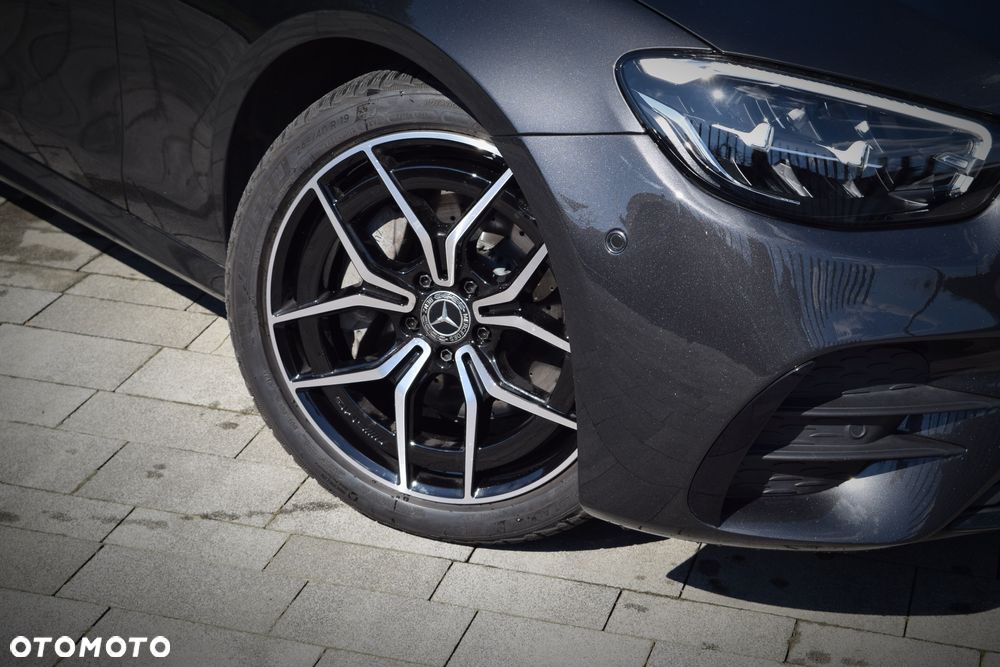 Mercedes-Benz Klasa E 220 d 4-Matic AMG - 9