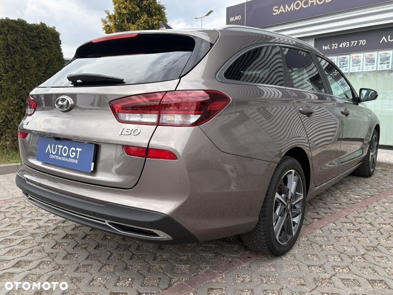 Hyundai i30 1.5 T-GDI 48V Executive DCT - 2