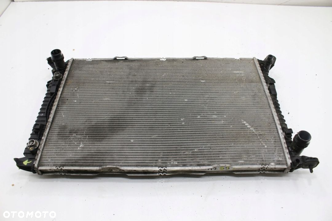 Chłodnica Wody Cieczy Audi A5 8T 3.0 TDI Automat - 3