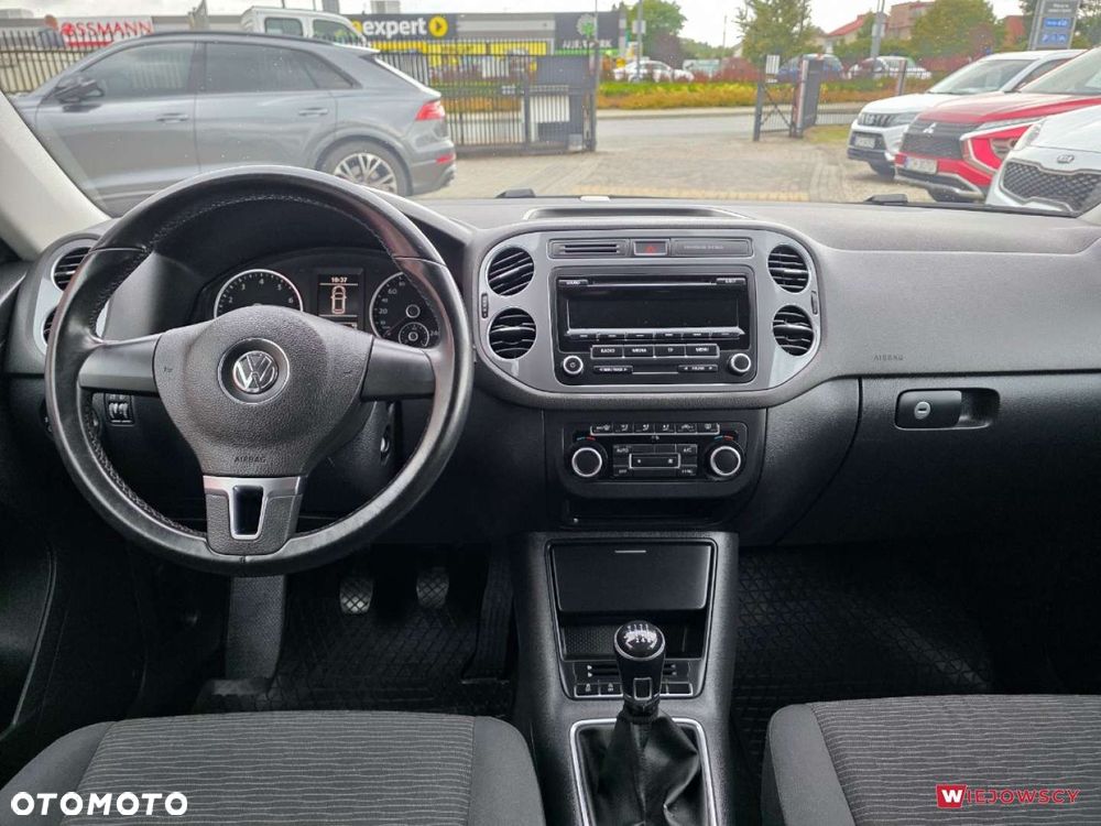 Volkswagen Tiguan - 19