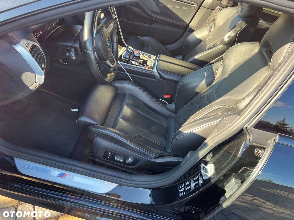 BMW Seria 8 - 12
