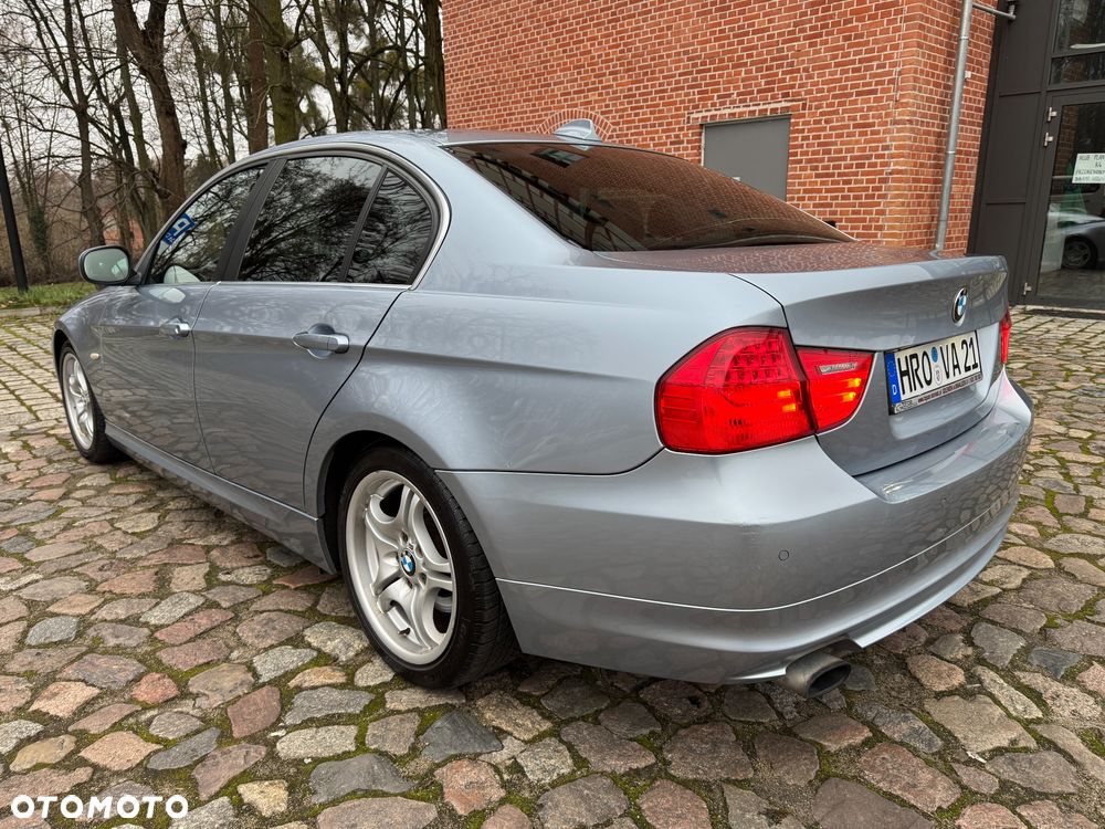 BMW Seria 3 320i Edition Sport - 4