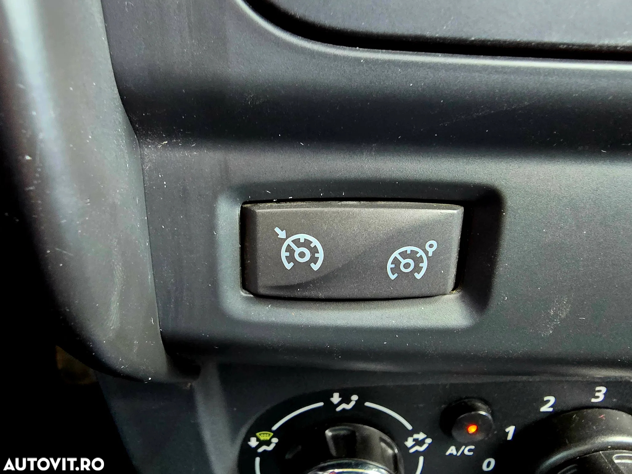 Dacia Duster dCi 110 FAP 4x4 Prestige - 14