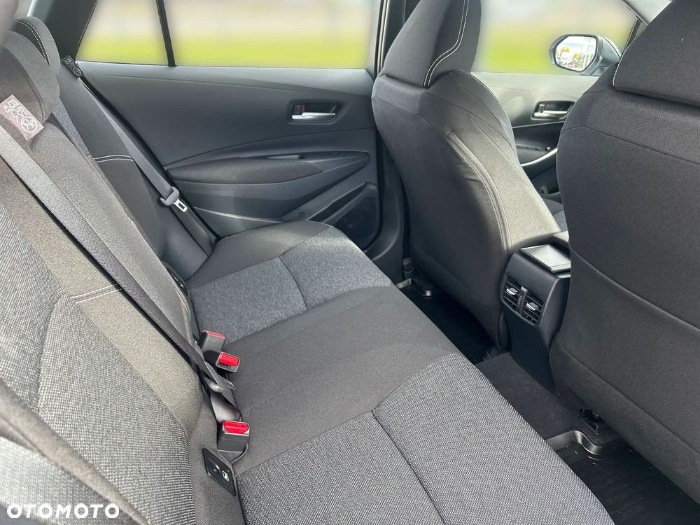 Toyota Corolla 1.8 Hybrid Comfort - 35