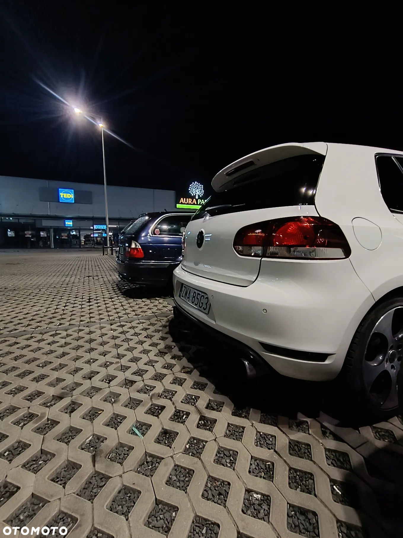 Volkswagen Golf VI 2.0 TSI GTI - 2