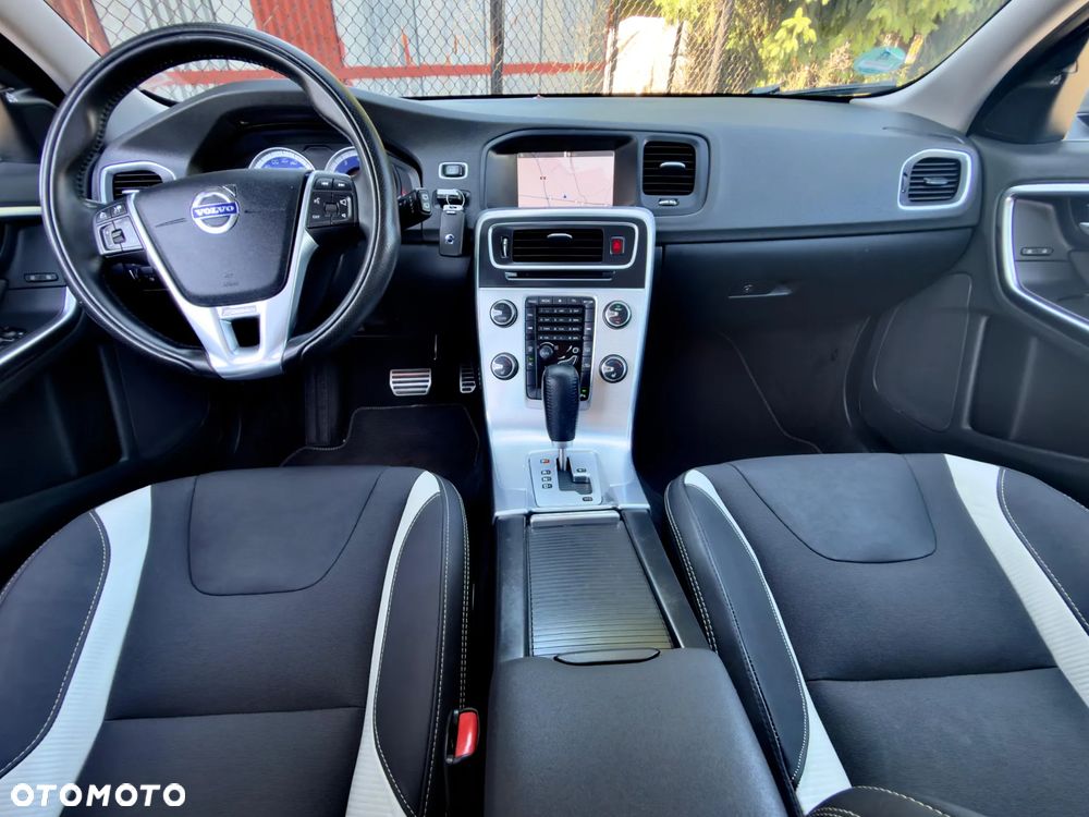 Volvo V60 T5 Geartronic Powershift RDesign - 27