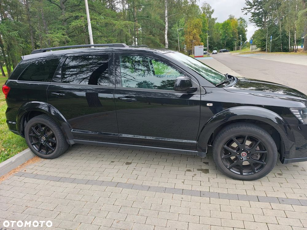 Fiat Freemont 2.0 Multijet Black Code AWD - 3