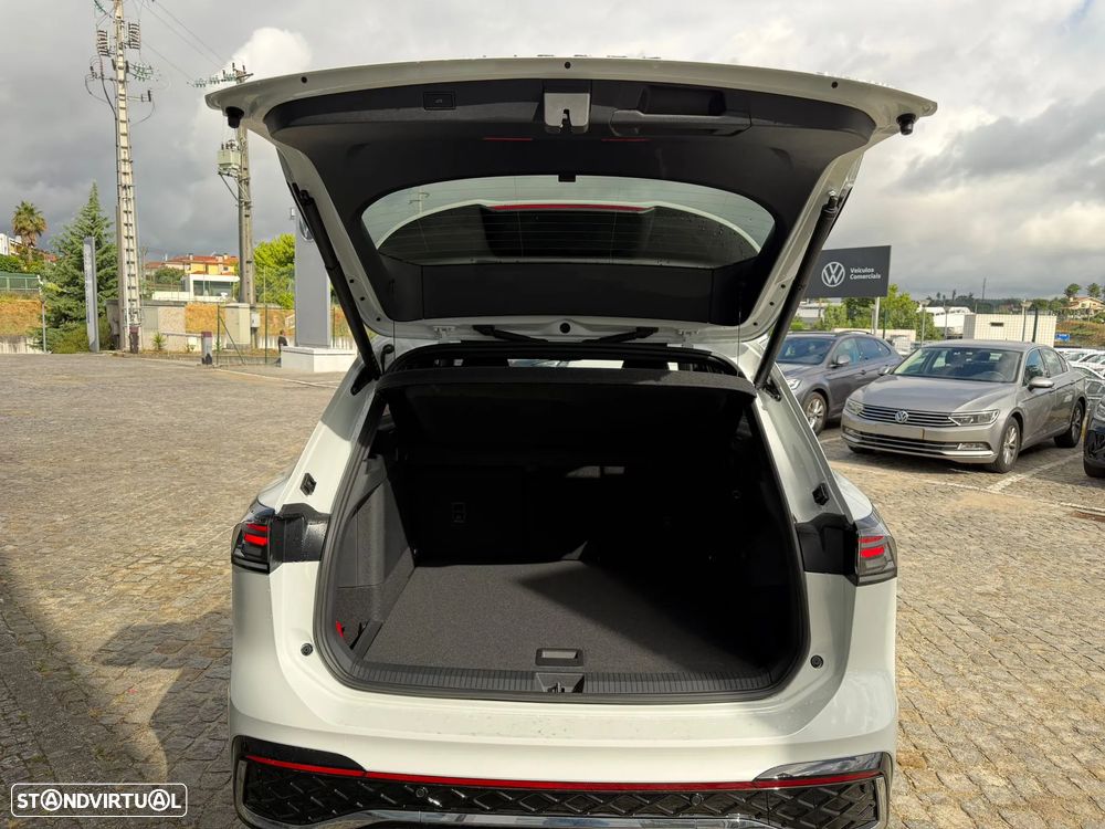 VW Tiguan 1.5 TSI eHybrid R-Line DSG - 19