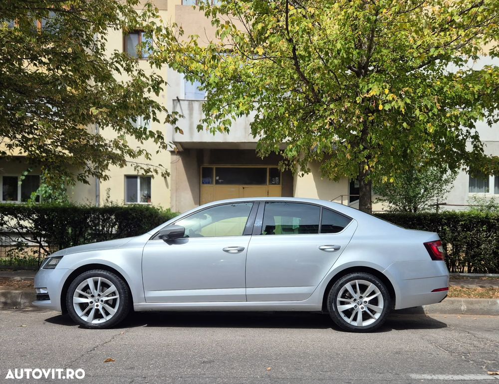 Skoda Octavia 2.0 TDI DSG Ambition - 8