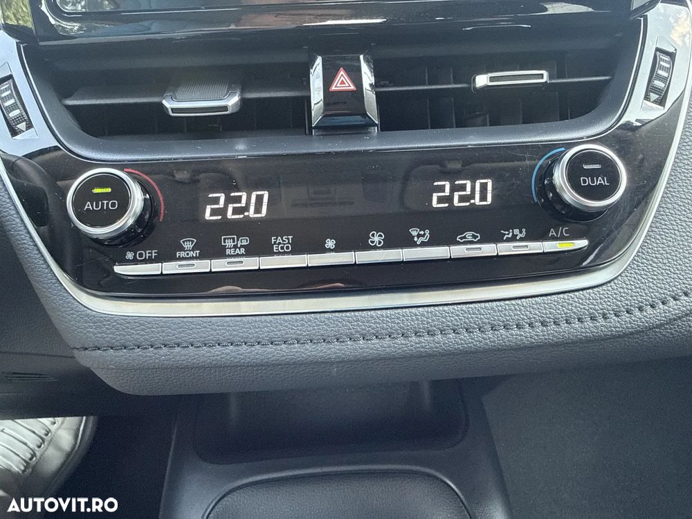 Toyota Corolla - 19