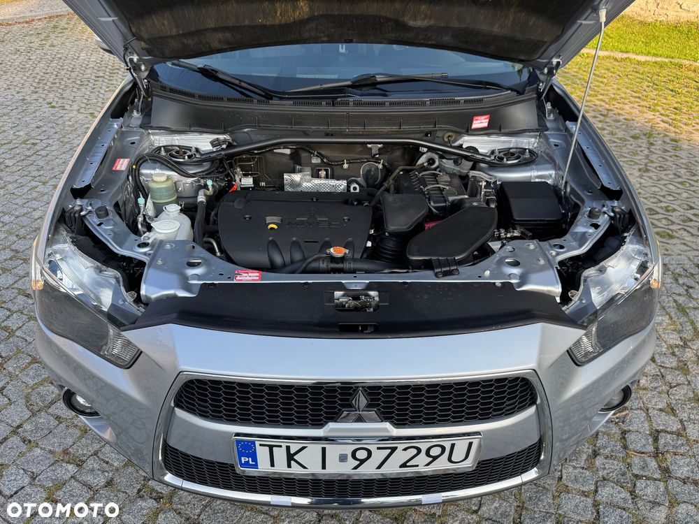 Mitsubishi Outlander 2.0 2WD Invite - 38