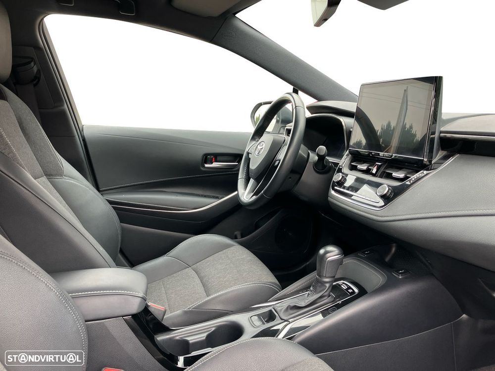 Toyota Corolla 1.8 Hybrid Comfort Plus - 4