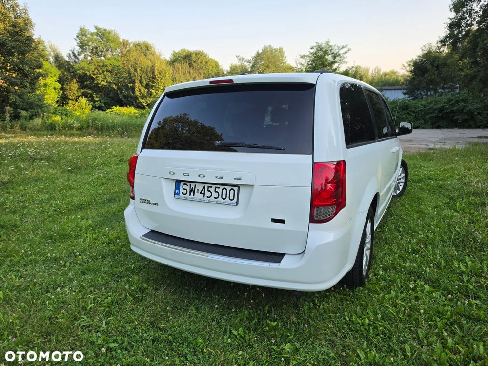 Dodge Grand Caravan - 7