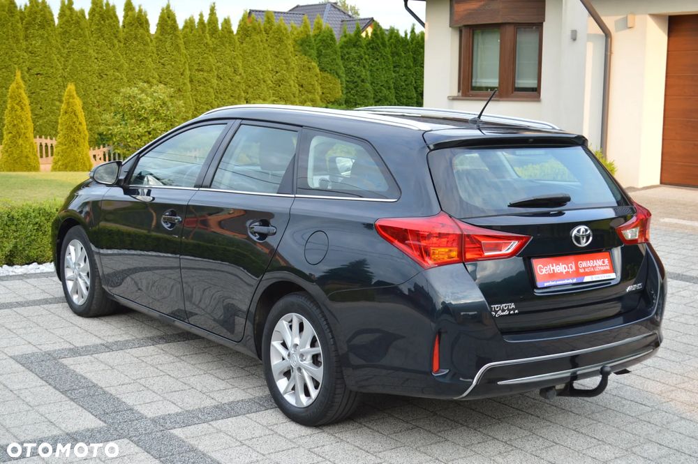 Toyota Auris 1.4 D-4D - 4