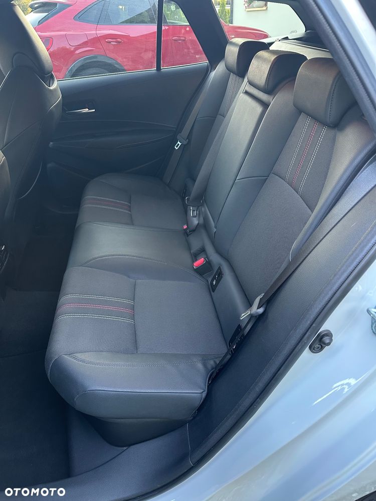 Toyota Corolla 2.0 Hybrid GR Sport - 16