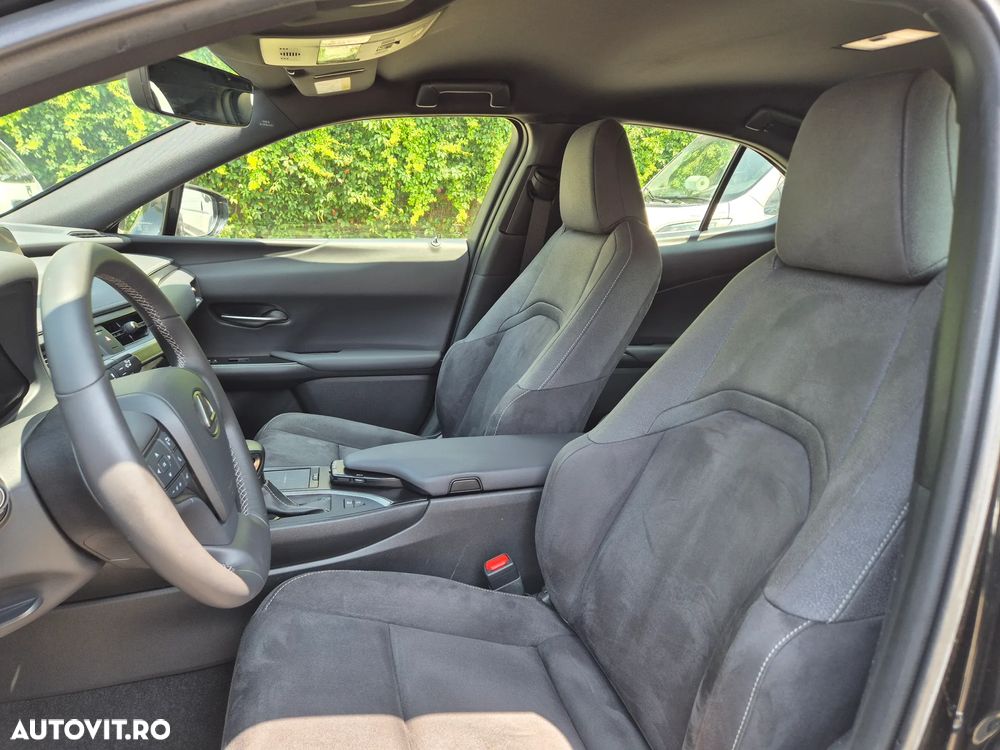 Lexus UX ver-250h-2-0l-hev-20h---178-hp-4x2-cvt-business - 8