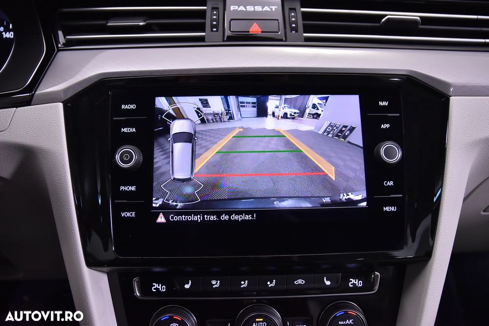 Volkswagen Passat - 18
