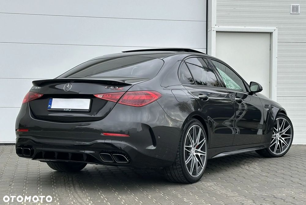 Mercedes-Benz Klasa C AMG 63 S E Performance PHEV 4-Matic - 11