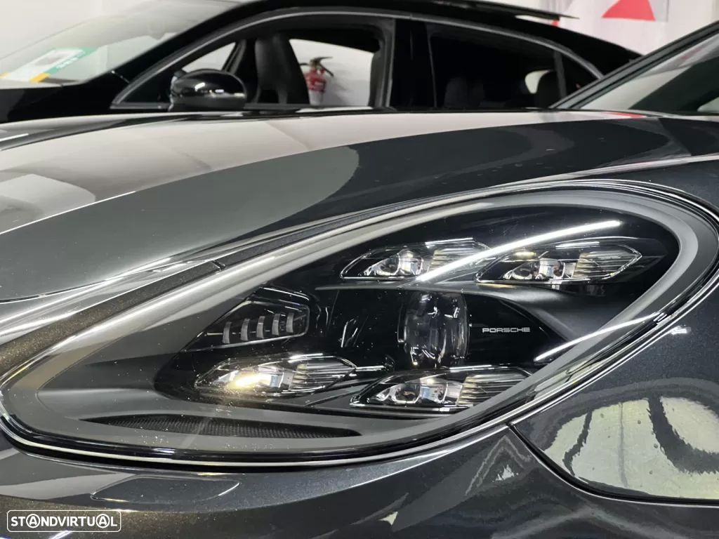 Porsche Panamera 4 E-Hybrid Executive - 39