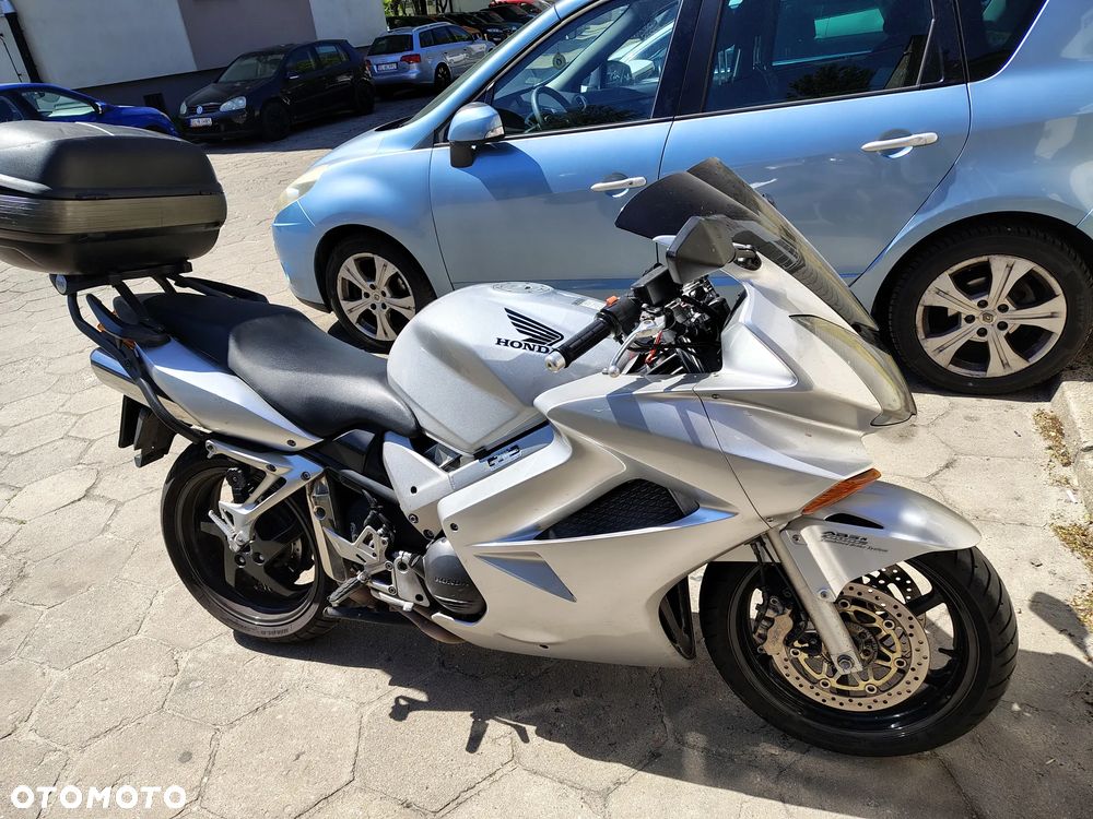 Honda VFR - 1
