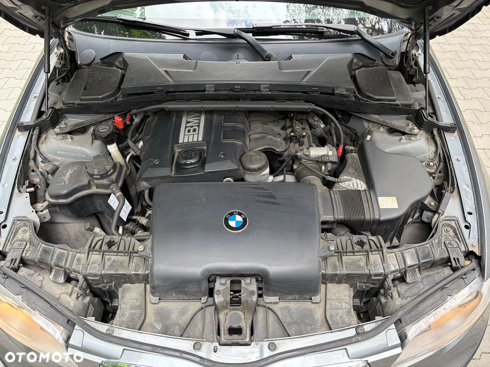 BMW Seria 1 116i - 25